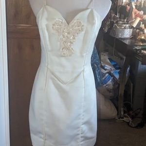 Short Wedding Dress, above the knee, speggeti strap, zipper back.